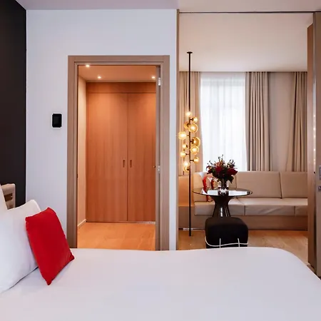 Le Cinq Codet 5* Paris