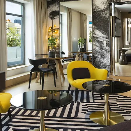 Hotel Le Cinq Codet Parigi