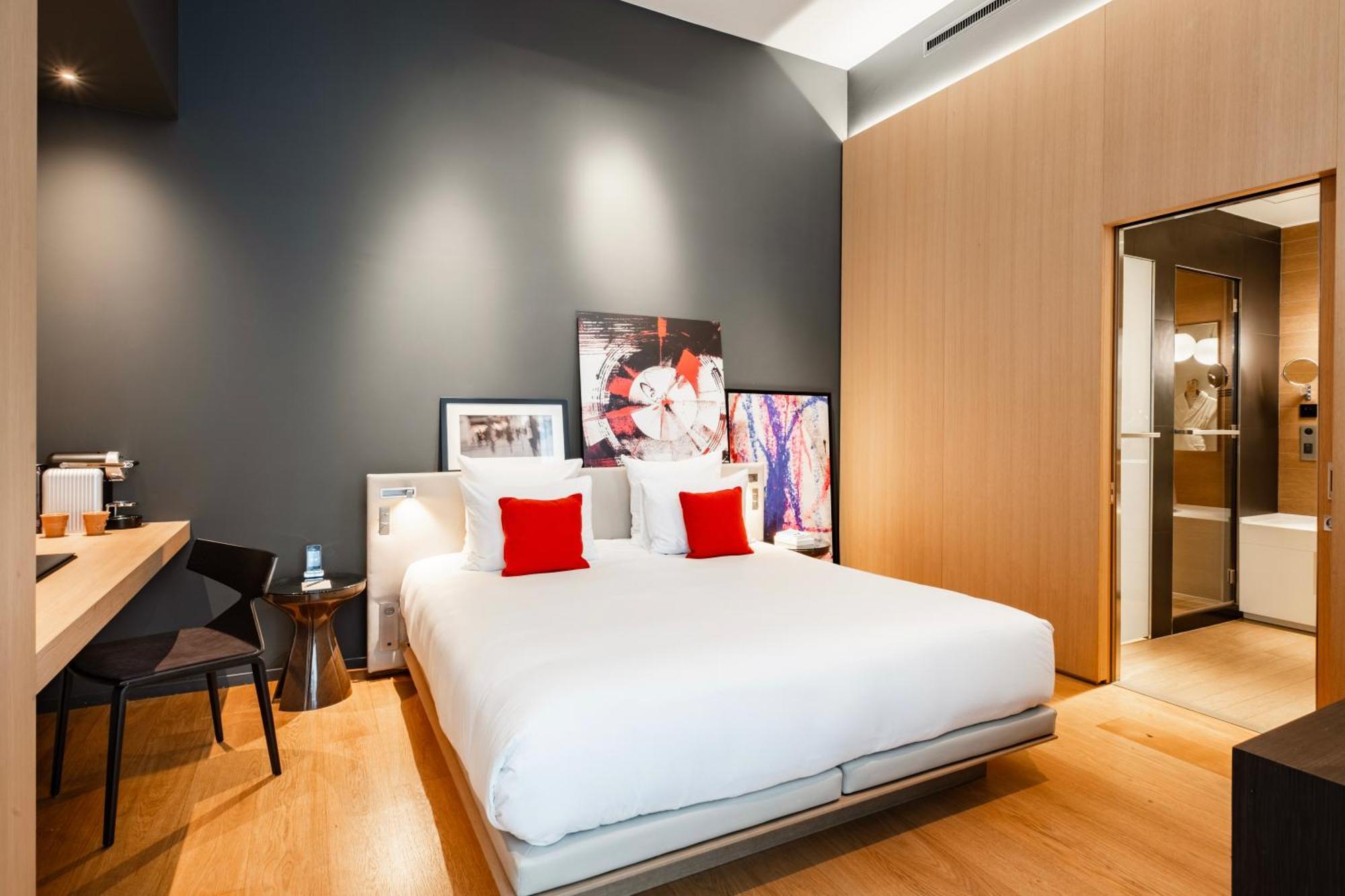 Le Cinq Codet Hotel 5*